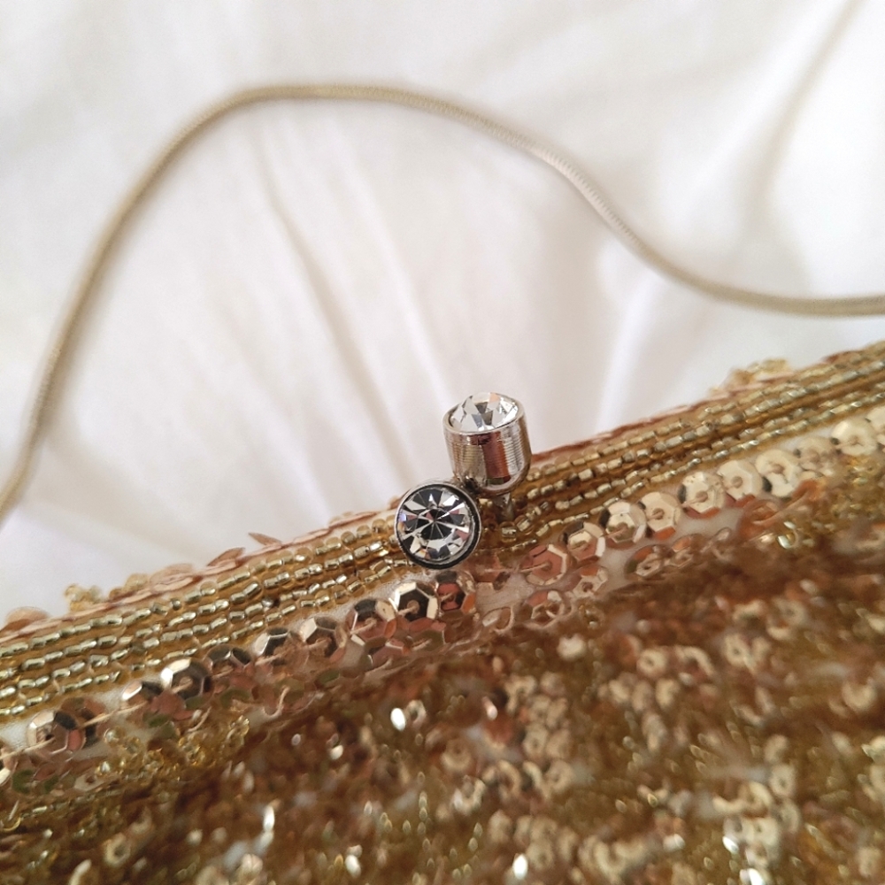Vintage Gold Sequin Clutch Wristlet - Picture 4 of 11